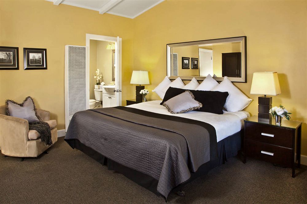 Monterey Peninsula Inn Pacific Grove Exterior photo